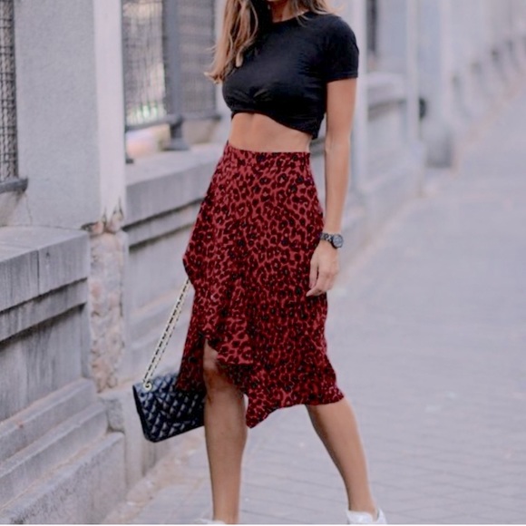 Zara Dresses & Skirts - Zara Red Leopard Print Skirt